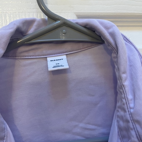 Old navy purple button up button down - Picture 5 of 7